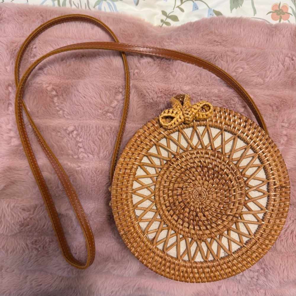 Woven Round Crossbody Bag in Tan